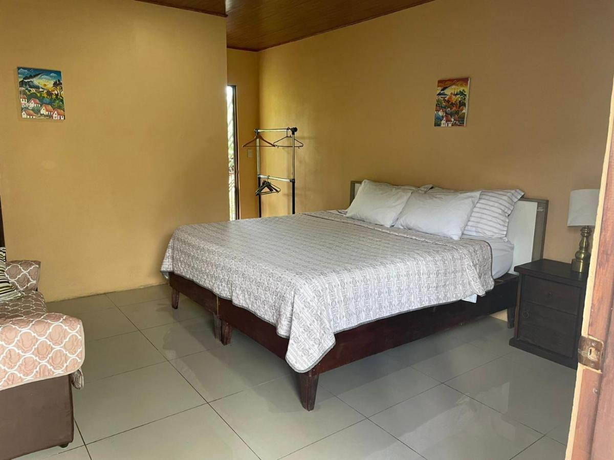 Aunty Arenal Lodge La Fortuna Exterior foto