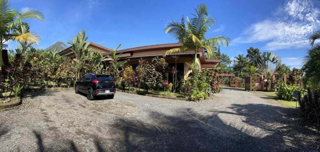Aunty Arenal Lodge La Fortuna Exterior foto
