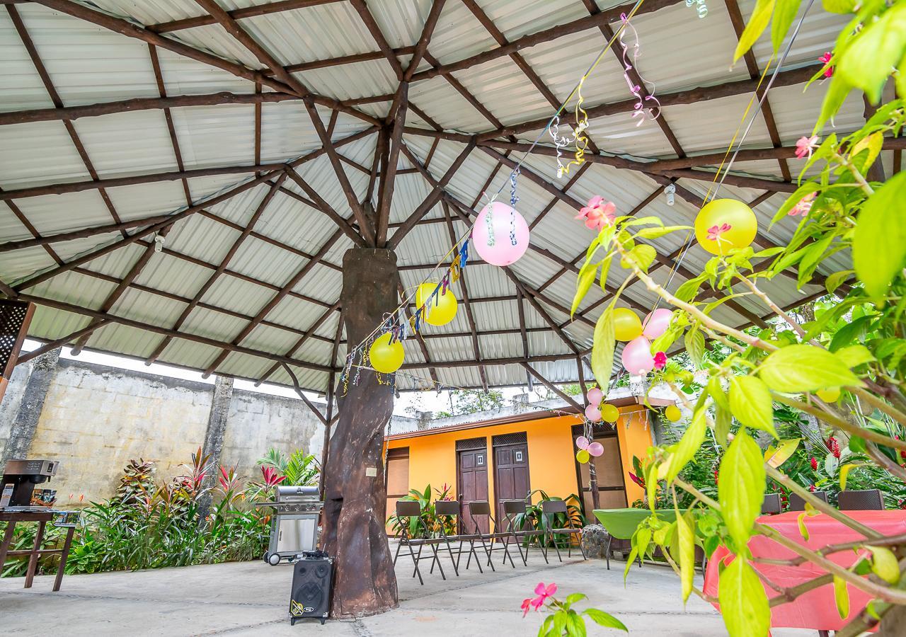 Aunty Arenal Lodge La Fortuna Exterior foto