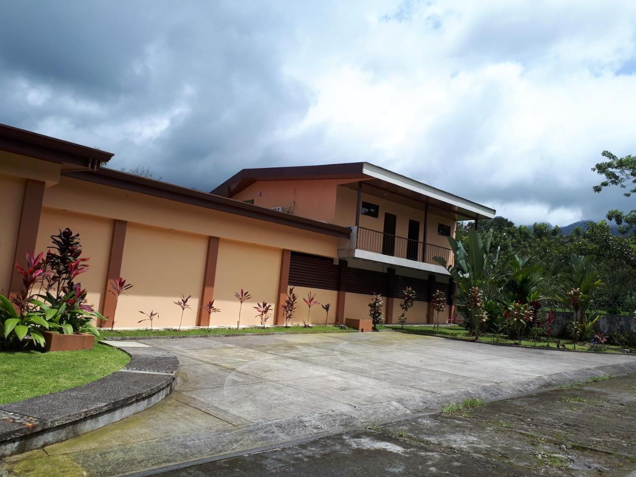 Aunty Arenal Lodge La Fortuna Exterior foto