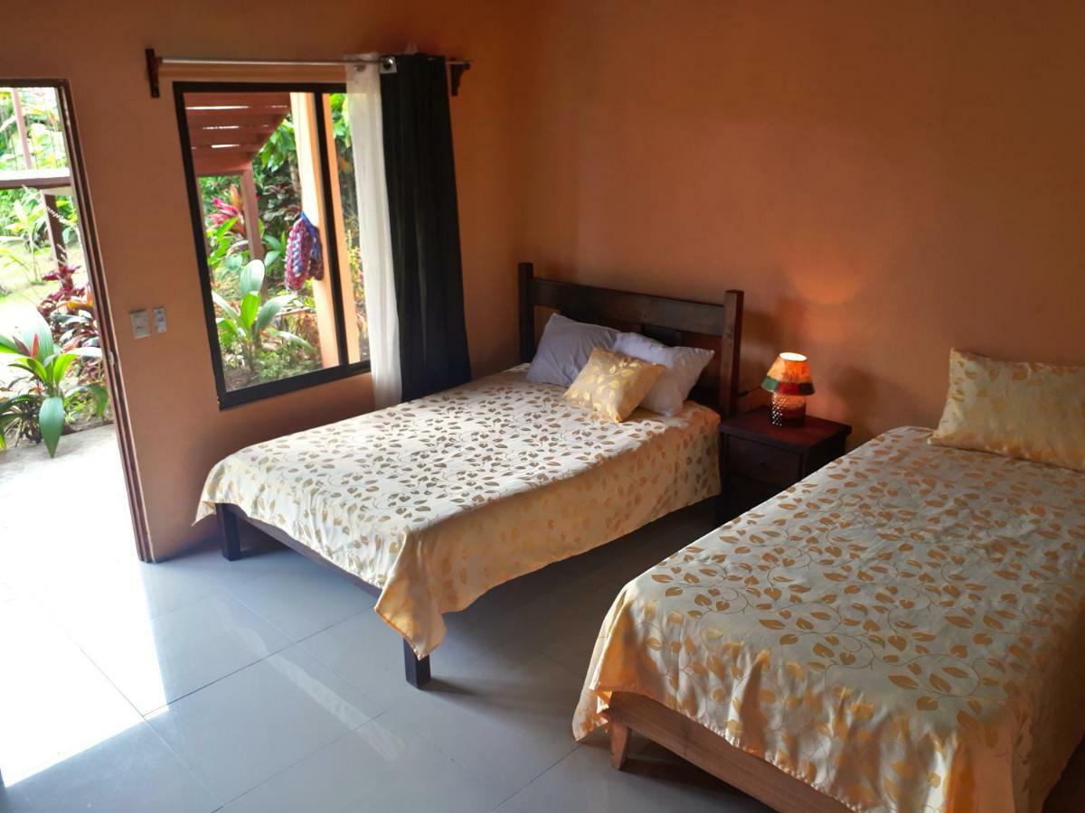 Aunty Arenal Lodge La Fortuna Habitación foto